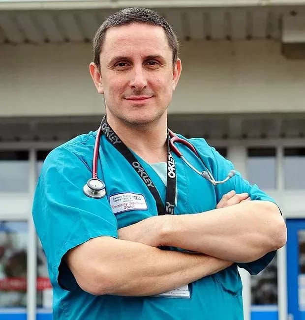 Medical students graduate early from Sheffield to work for NHS