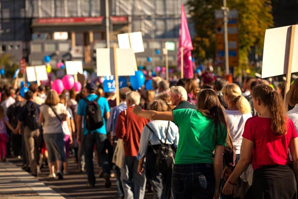 Crowd protesting 