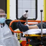 coronavirus-paramedic