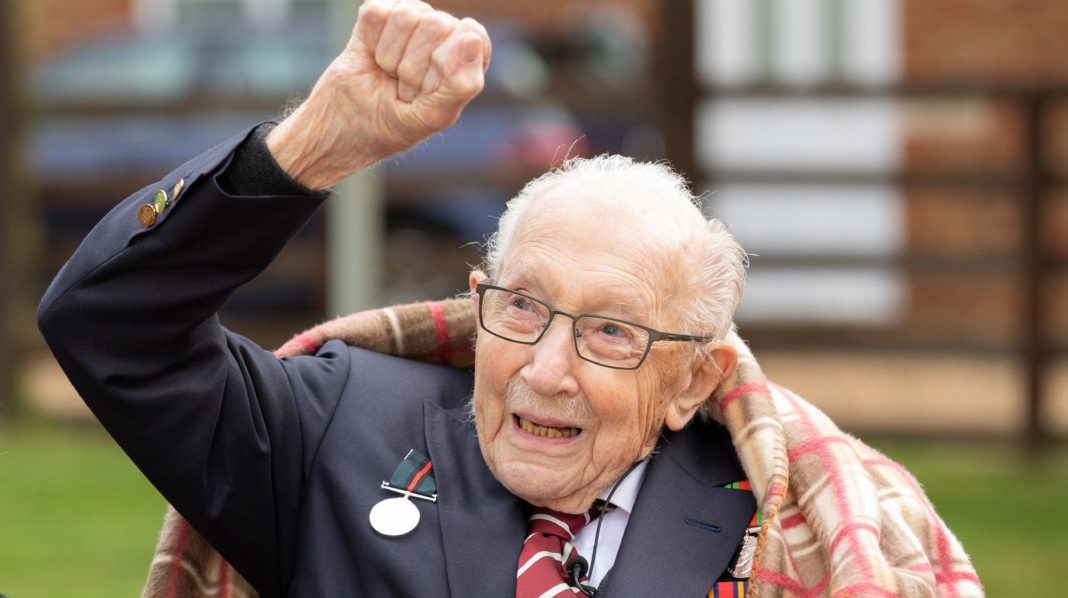 Britons asked to join in with national clap for Captain Sir Tom Moore