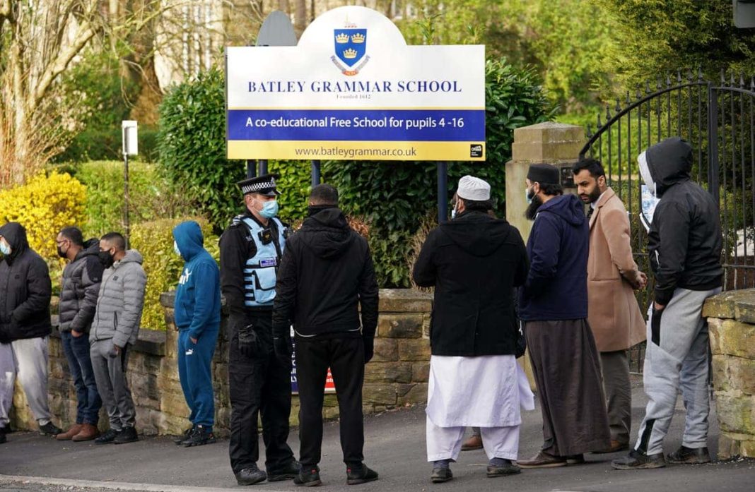 Parents call for calm after image of Mohammed used in School lesson