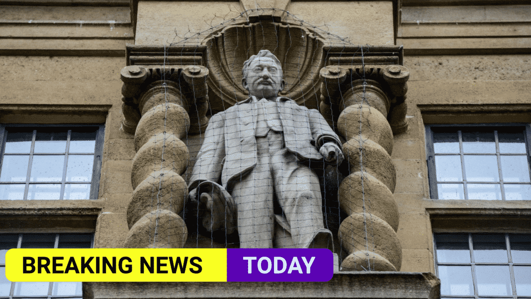 Oxford lecturers boycott college over statue decision