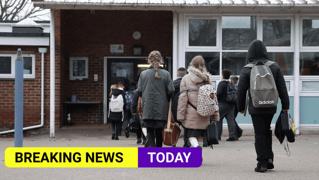 School days to be extended in England, leaked plans suggest